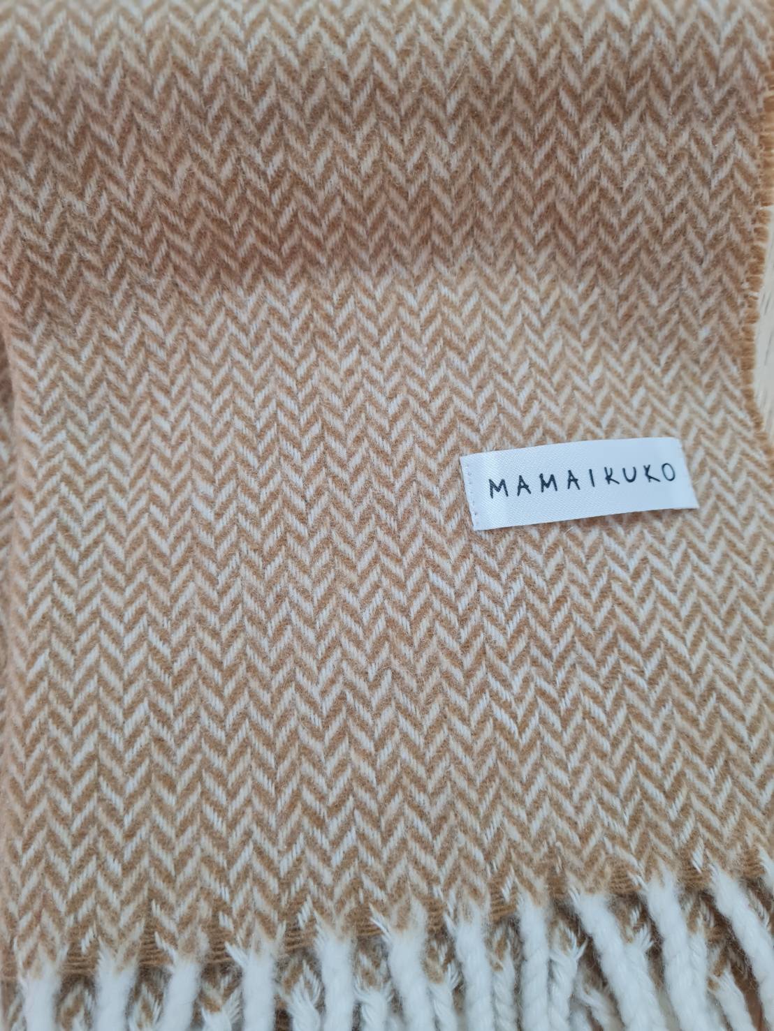 ผ้าพันคอ MAMAIKUKO ลายสวยมาก อุ่นติดลบ(มือ1)