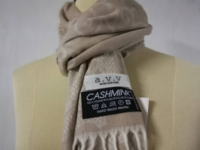 ผ้าพันคอ MICHEL KLEIN PARIS สวยมากกกก นุ่มมากกก (ของใหม่)