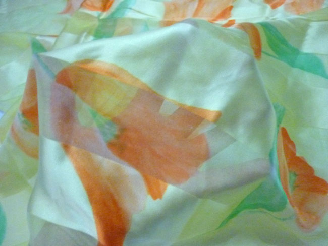 ผ้าพันคอผืนใหญ่ 100% silk ELLE สวยมาก