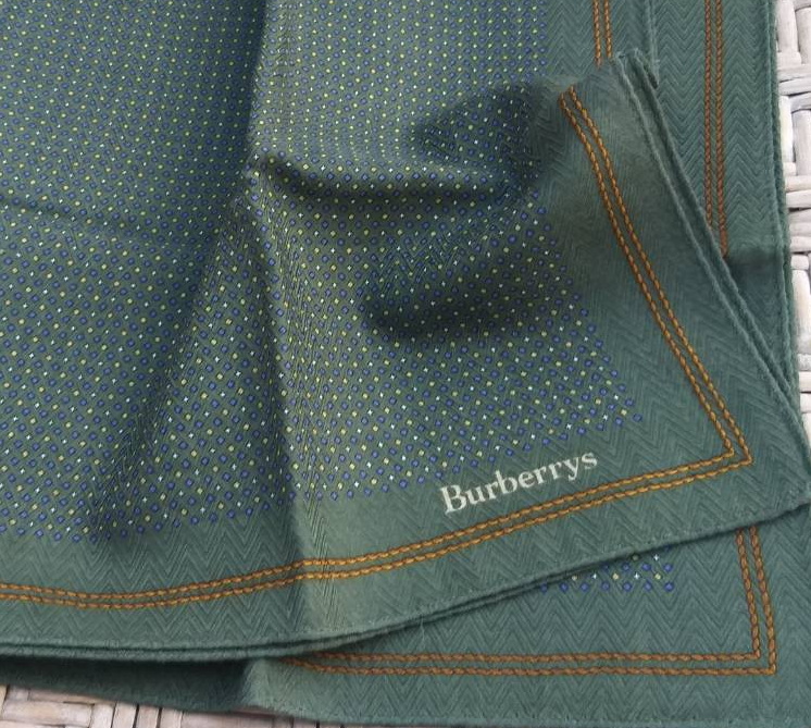 ผ้าเช็ดหน้าชาย BURBERRY ผ้านุ่ม