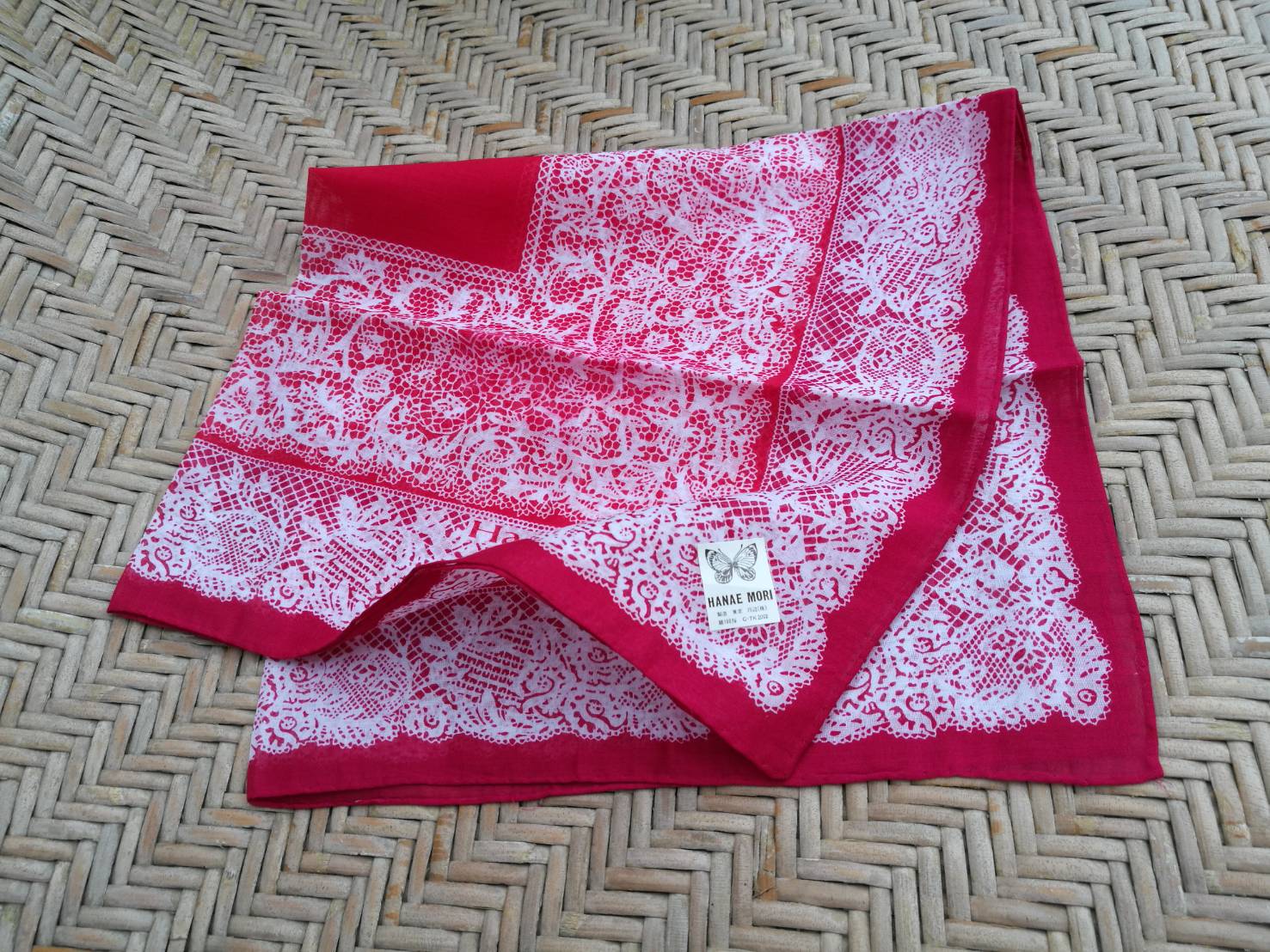ผ้าเช็ดหน้า Hanae Mori สวยยยย