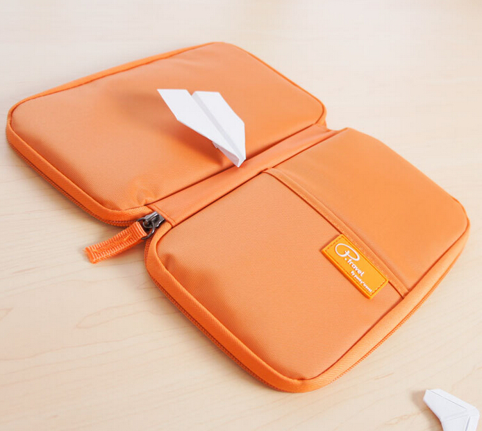 กระเป๋าใส่พาสปอร์ต กระเป๋าใส่หนังสือเดินทาง ใส่เอกสารสำคัญ ช่องเยอะ มีสายคล้องมือ พกพาสะดวก ผลิตจากไนล่อนกันน้ำ คุณภาพดี