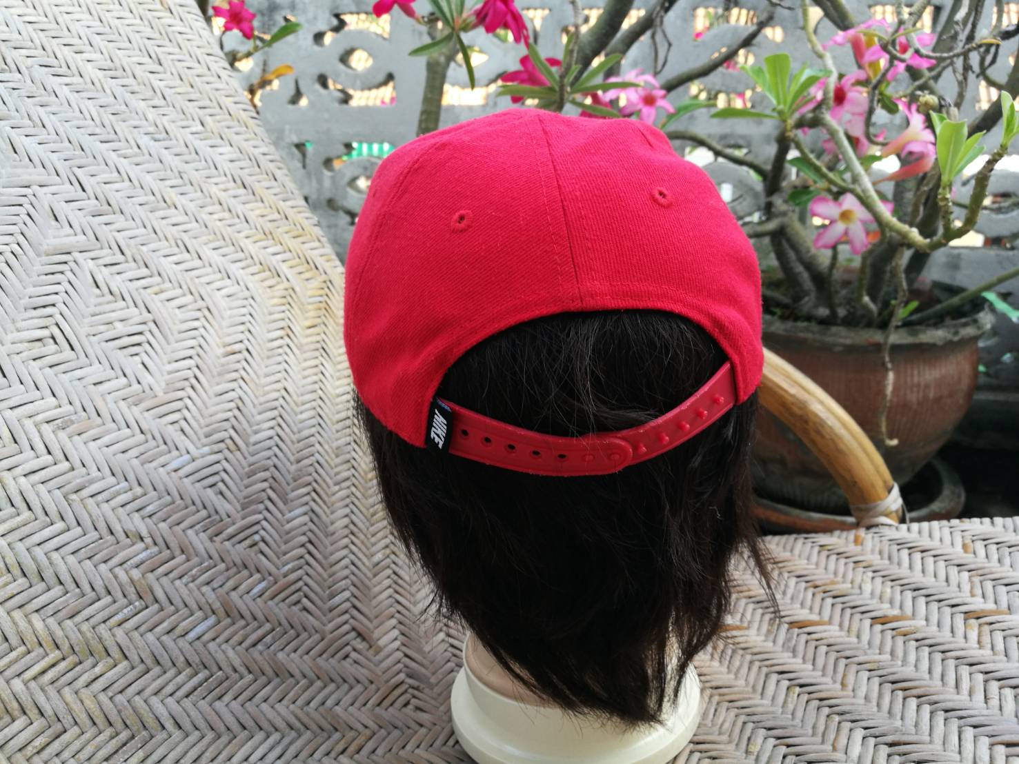 หมวกแก๊ปเด็ก NIKE สีแดงสุดแจ่ม (ของใหม่)