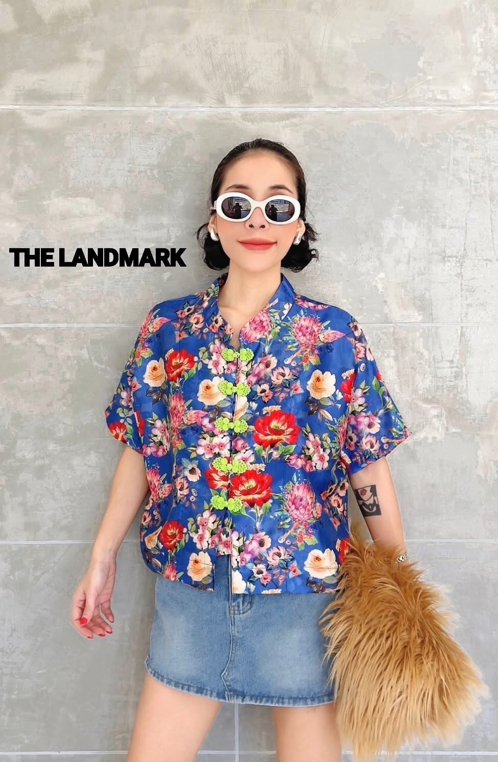 กี่เพ้า เสื้อผ้าไหมอินเดียพิมพ์ลาย ดีไซน์คอจีนกระดุมผ้าผ่าหน้า ชายตรง โทนสีขับผิว ใส่สบาย : สินค้าคุณภาพ (พร้อมส่ง)