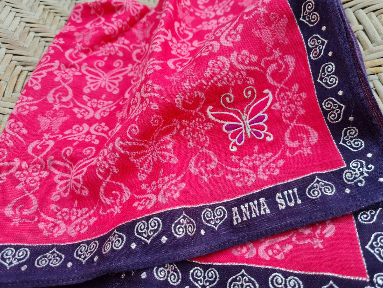 ผ้าเช็ดหน้า ANNA SUI ผ้าดีมากกก สวยมาก