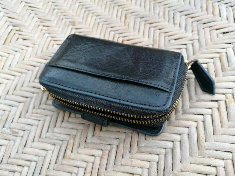 กระเป๋าพวงกุญแจ Mb pellami หนังแท้สีดำ