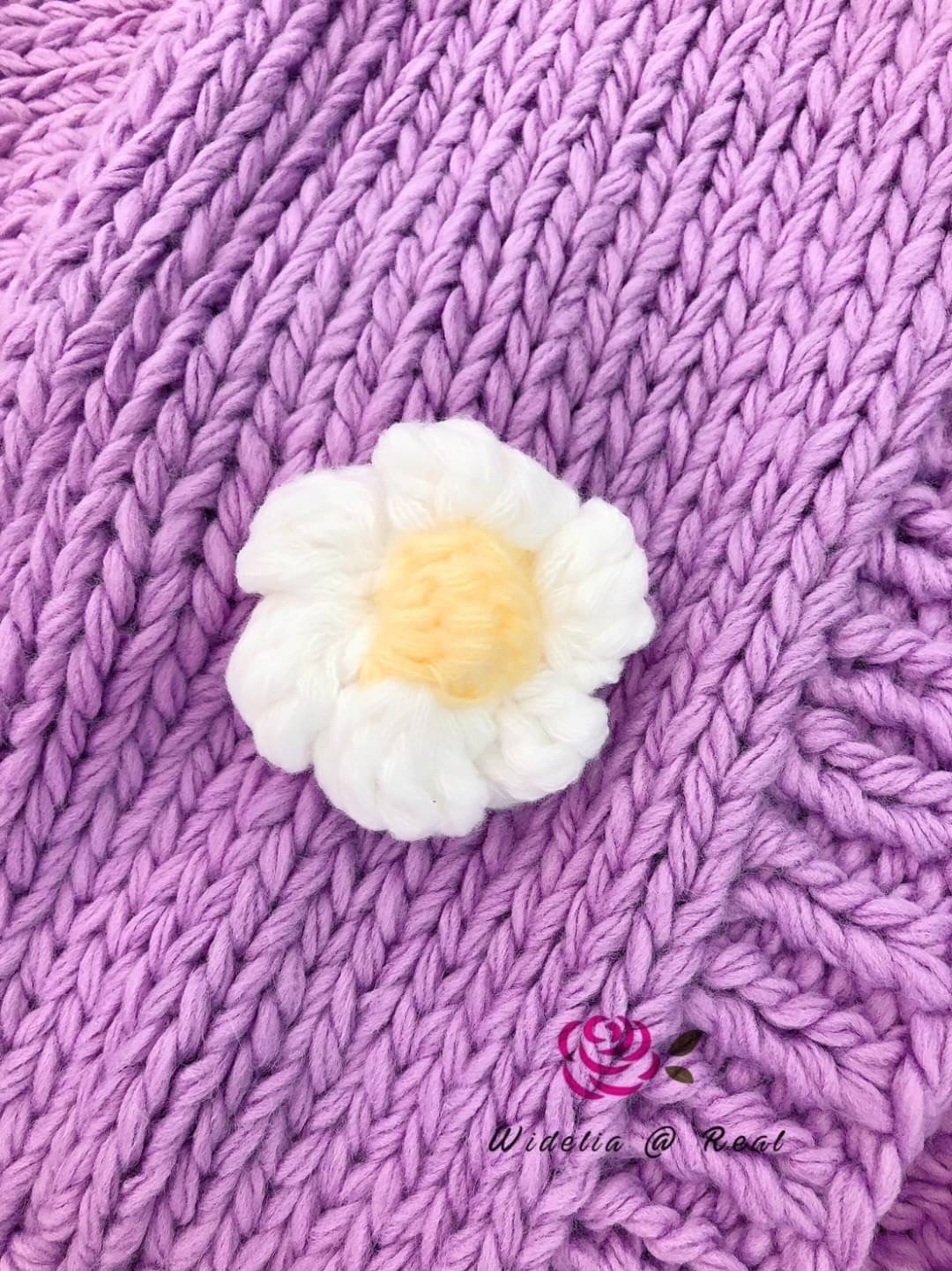 Jacket แจ็คเก็ตแสนสวย งานเกรดพรีเมี่ยม คุณขางานสวยอลังการมาก แต่งดอกไม้ดอกใหญ่ๆโครตน่ารักเลยค่ะ เนื้อผ้าหนานุ่ม ใส่อุ่นสบาย ใส่สบาย : สินค้าคุณภาพ (พร้อมส่ง)