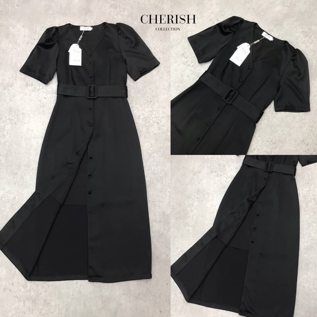 เดรสยาวสีขาว , ดำ สุดคลาสซี่ คอวีแขนพองสวยเก๋ เนื้อผ้าผ้าดีมีน้ำหนักค่ะ ทิ้งตัวพลิ้วสวย งานซับในเนื้อผ้าดี . แต่งกระดุมด้านหน้า มาพร้อม เข็มขัดผ้าสีเดียวกับชุด : สินค้าคุณภาพ (พร้อมส่ง)