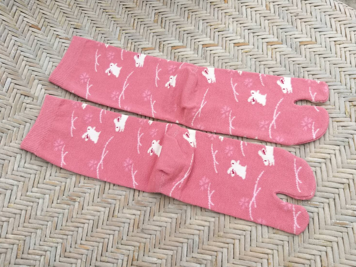 ถุงเท้าทะบิน้องกระต่าย เนื้อดีมากๆๆ น่ารักมาก