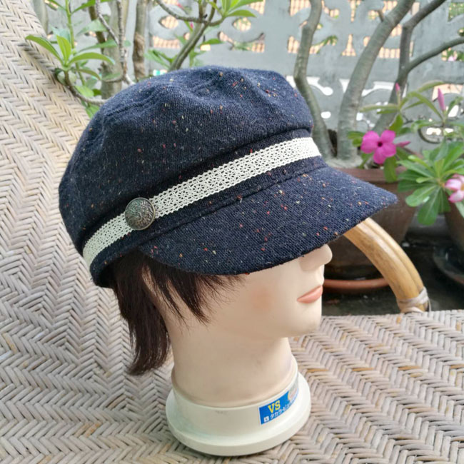 หมวกแก๊ปทรงนิวส์บอย earth music. สวยมาก