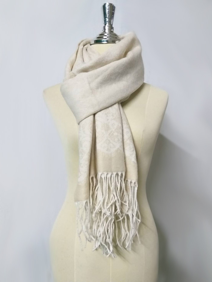 ผ้าพันคอผืนใหญ่ ผ้าคลุมไหล่ ผ้าสวยมากกกก (ของใหม่)