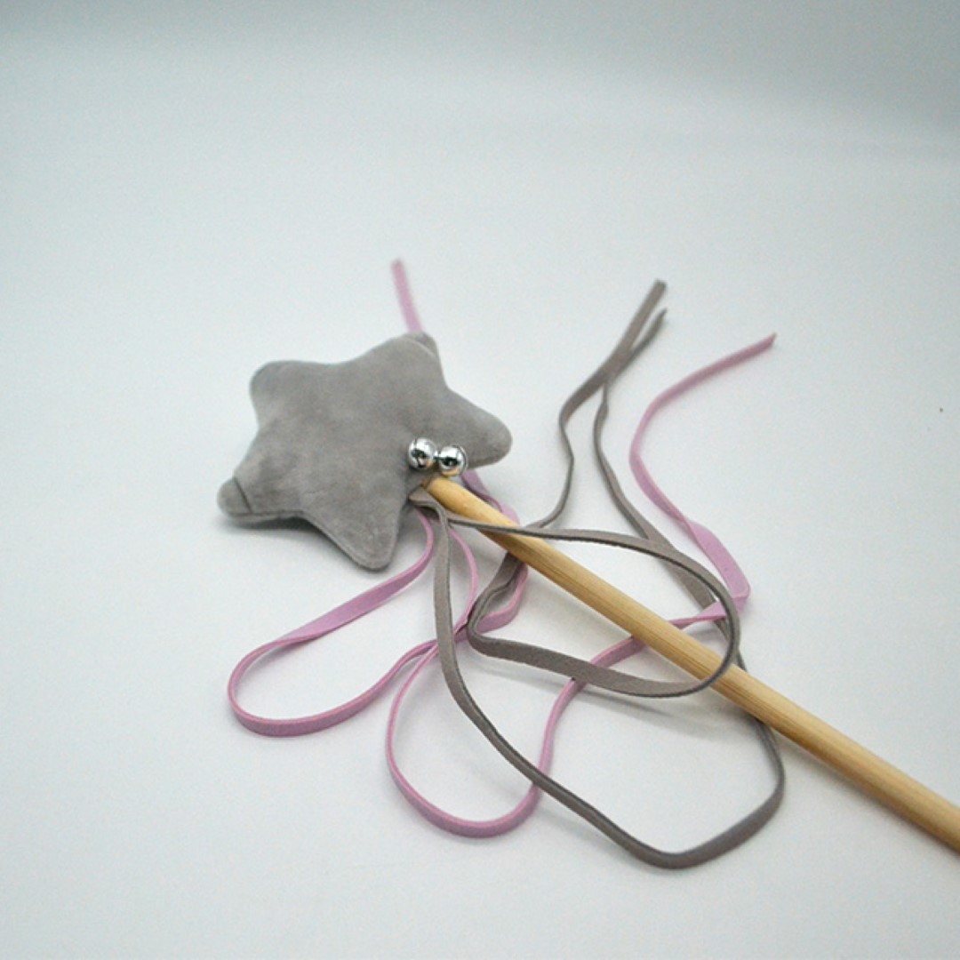 ไม้ล่อแมว ของเล่นแมว Petsuka รูปดาวนุ่มฟู สีเทา