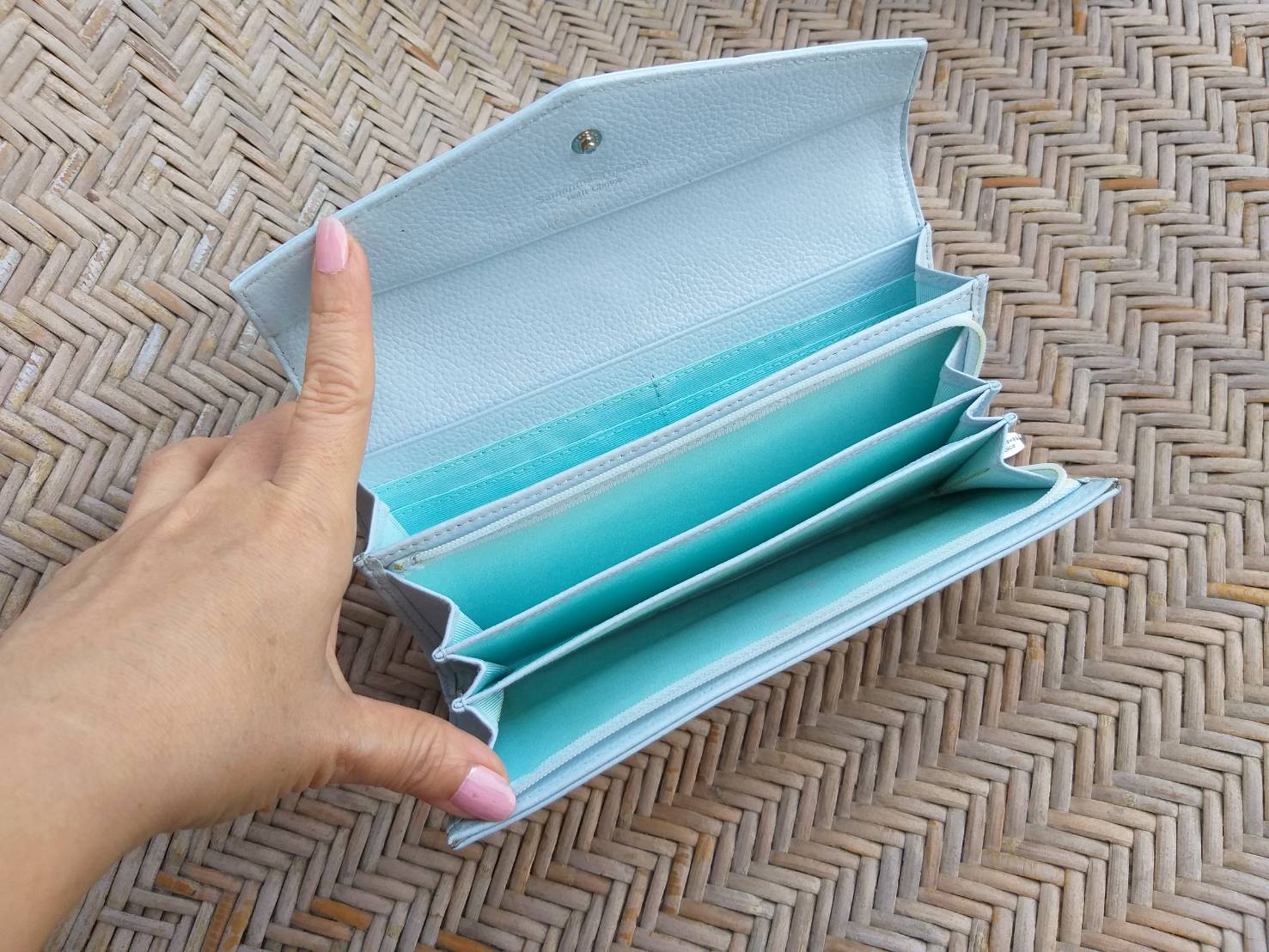 กระเป๋าสตางค์ Samantha Thavasa ช่องเยอะ