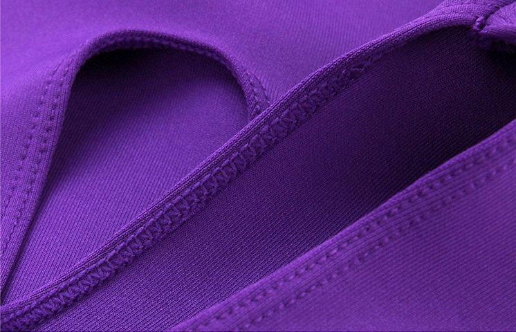 (ผ้ายืด สีพื้นเรียบ ขนาด M) ผ้าคลุมกระเป๋าเดินทาง ขนาด 22 - 24 นิ้ว มี 3 สีให้เลือก (ดำ ม่วง เทา)