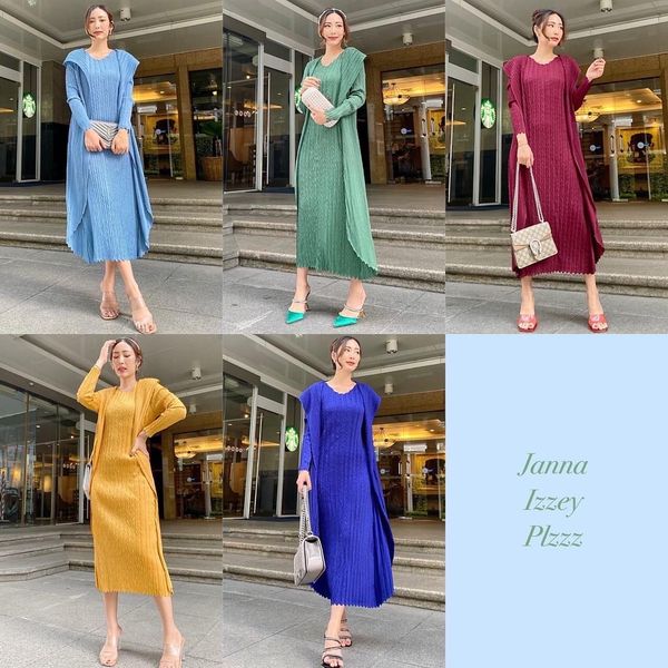 เดรสพลีทตัวยาว อัดพลีท 100% เนื้อเดียวกับงาน Brand งานเกาหลีแท้ 🇰🇷 ละเอียดสวยงาม High Quality สินค้าคุณภาพ (พร้อมส่ง)