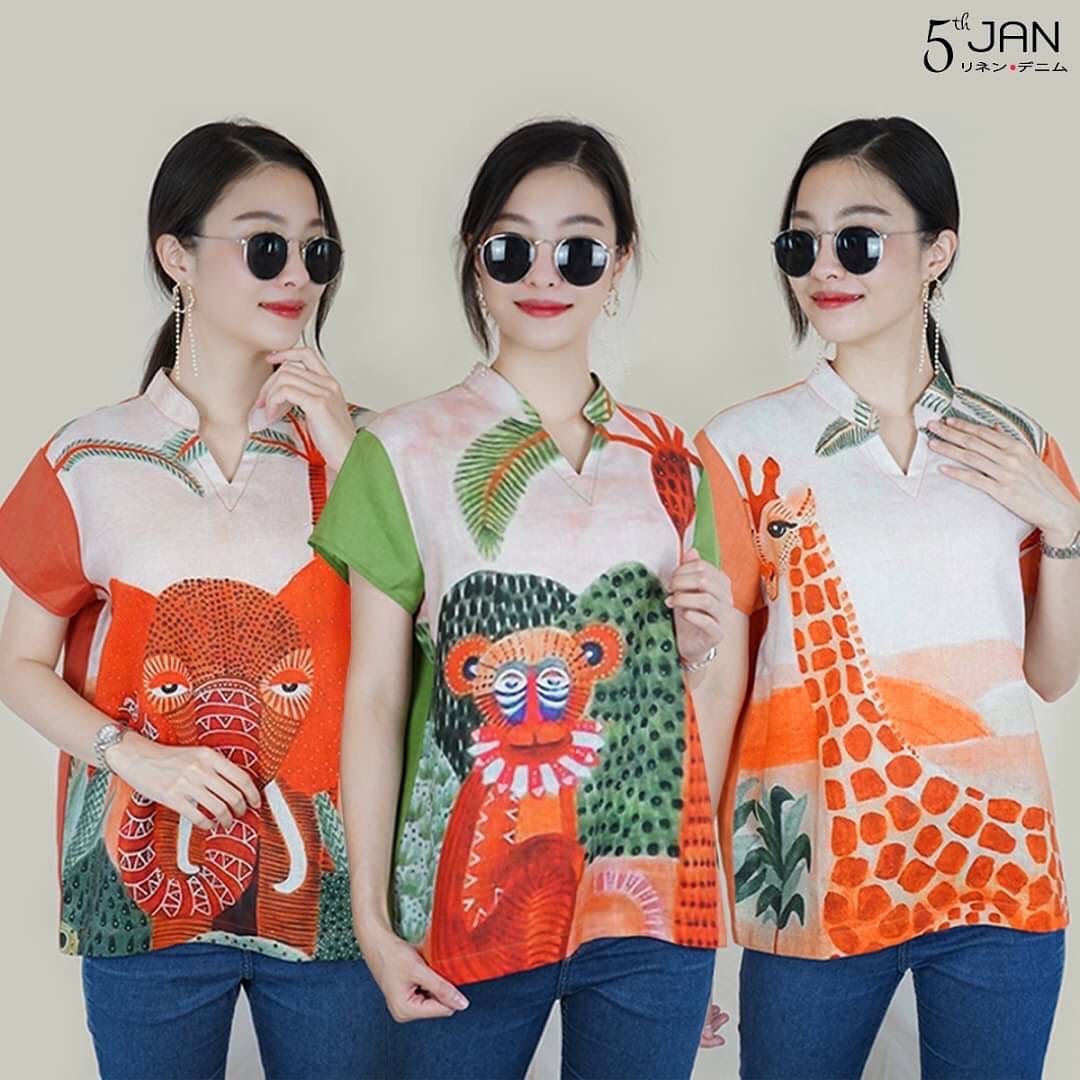 เสื้อพรีเมี่ยมลินิน รุ่น Fauna of Africa (Graphic Art Series) เสื้อแขนสั้น Key Neck ลายสัตว์ซาฟารีมาทั้ง 3ลาย ผ้าใส่สบายเหมะกับอากาศตอนนี้อย่างยิ่ง : สินค้าคุณภาพ (พร้อมส่ง)