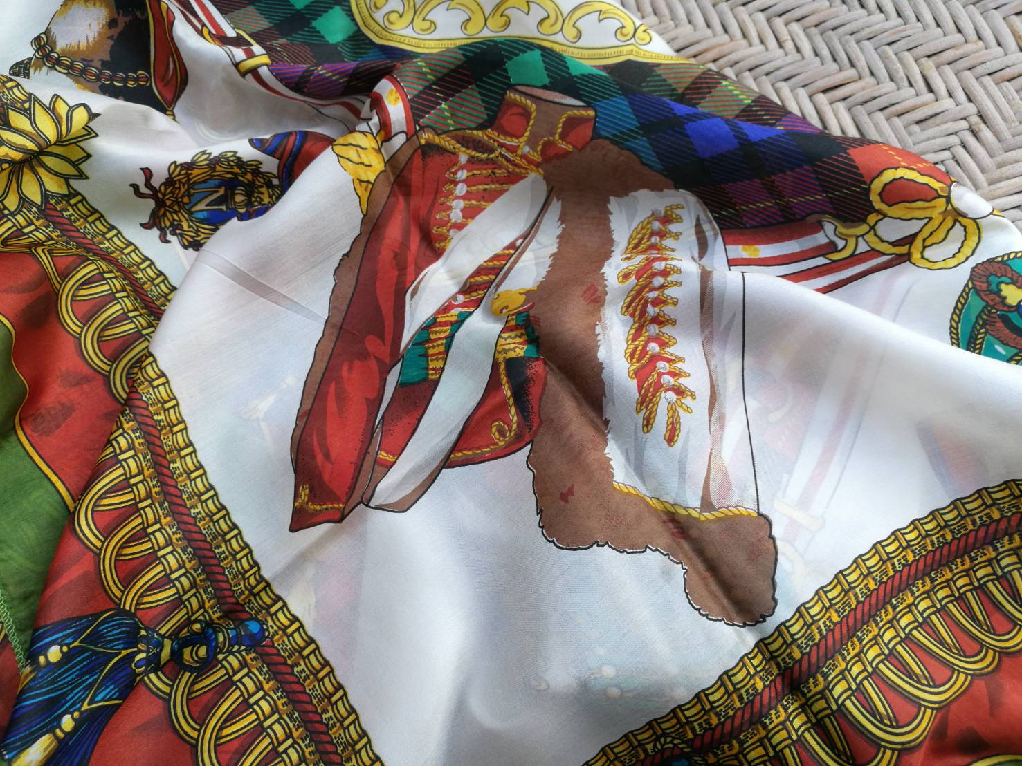 ผ้า Silk MICHEL DE PARIS ลายสวยมาก (ของใหม่)