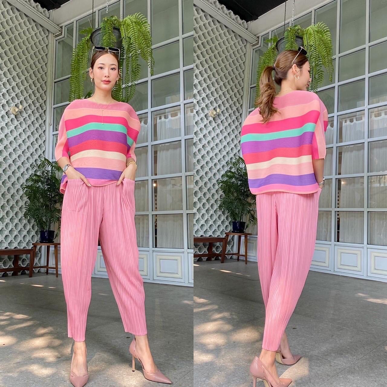 ชุดเซต เสื้อ+กางเกง สวย เรียบหรู ไฮโซวววว 😍 เสื้ออัดพลีท 100% เนื้อเดียวกับงาน Brand งาน สวย High Quality ✔️ . สินค้าคุณภาพ (พร้อมส่ง)