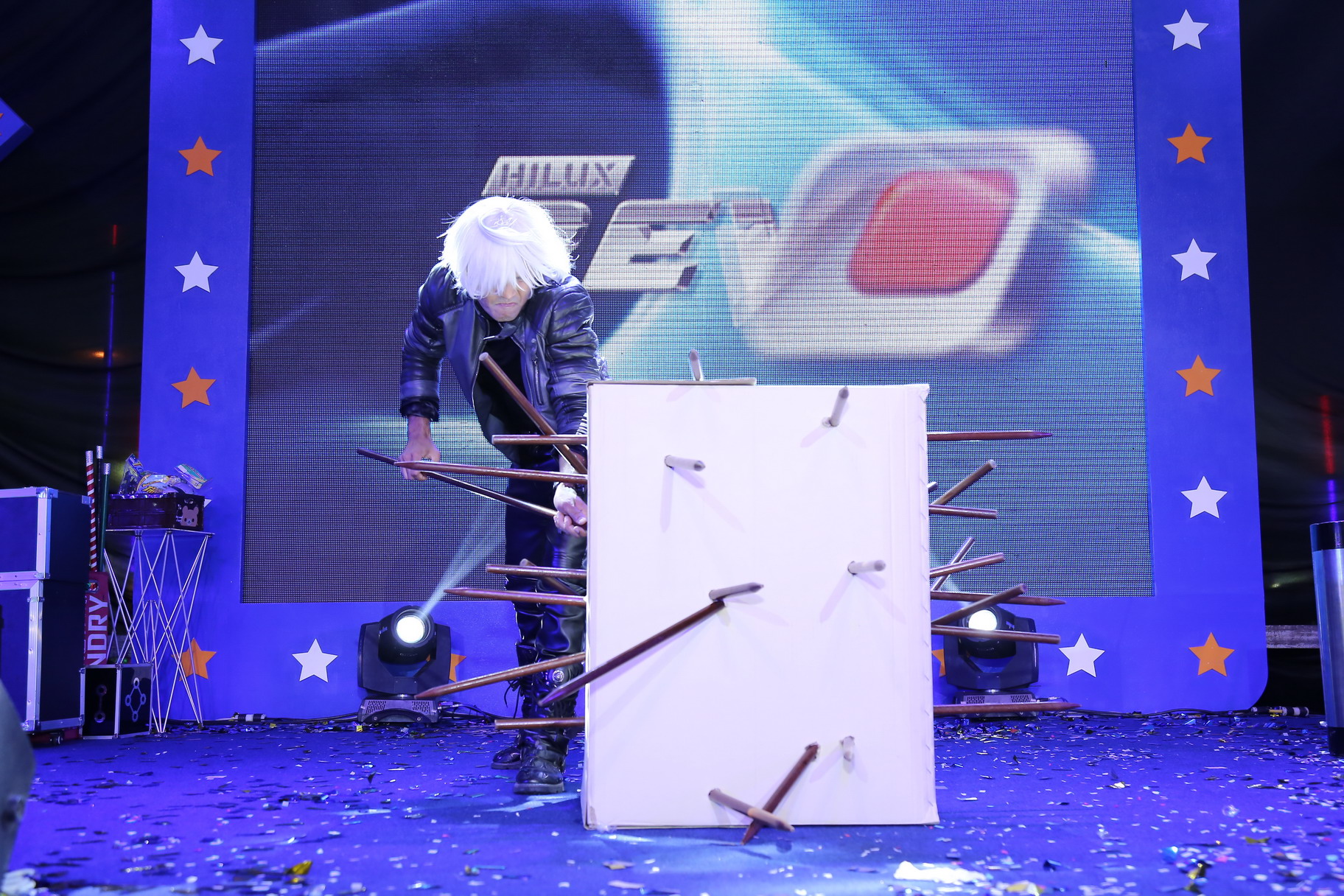 มายากล นักมายากล การแสดง โชว์ Magic Show งาน "ไฮลักซ์ รีโว่ เฟสติวัล 01/11/2560