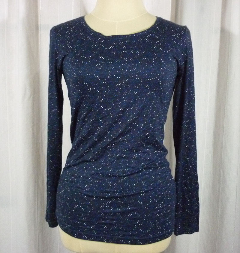 เสื้อฮีทเทคหญิง กรมลายจุด Uniqlo heattech Sz M