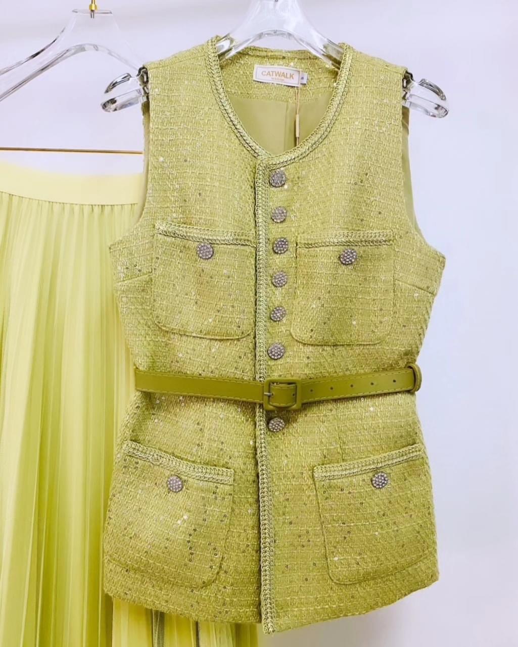 เซตเสื้อผ้า ทวิตกระดุมเพชร+กระโปรงผ้าตาข่ายอัดพลีท เนื้อผ้าทวิตเกรดเอ ใส่สบาย สินค้าคุณภาพ (พร้อมส่ง)