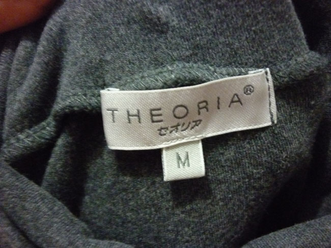 เสื้อแขนยาวคอเต่า ผ้าดีมาก THEORIA SzM