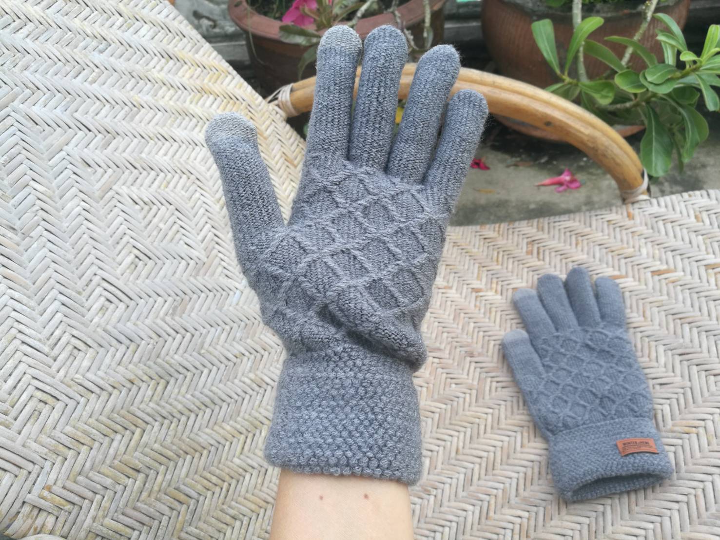 ถุงมือไหมพรมเนื้อหนา สวยมากๆ (ของใหม่)