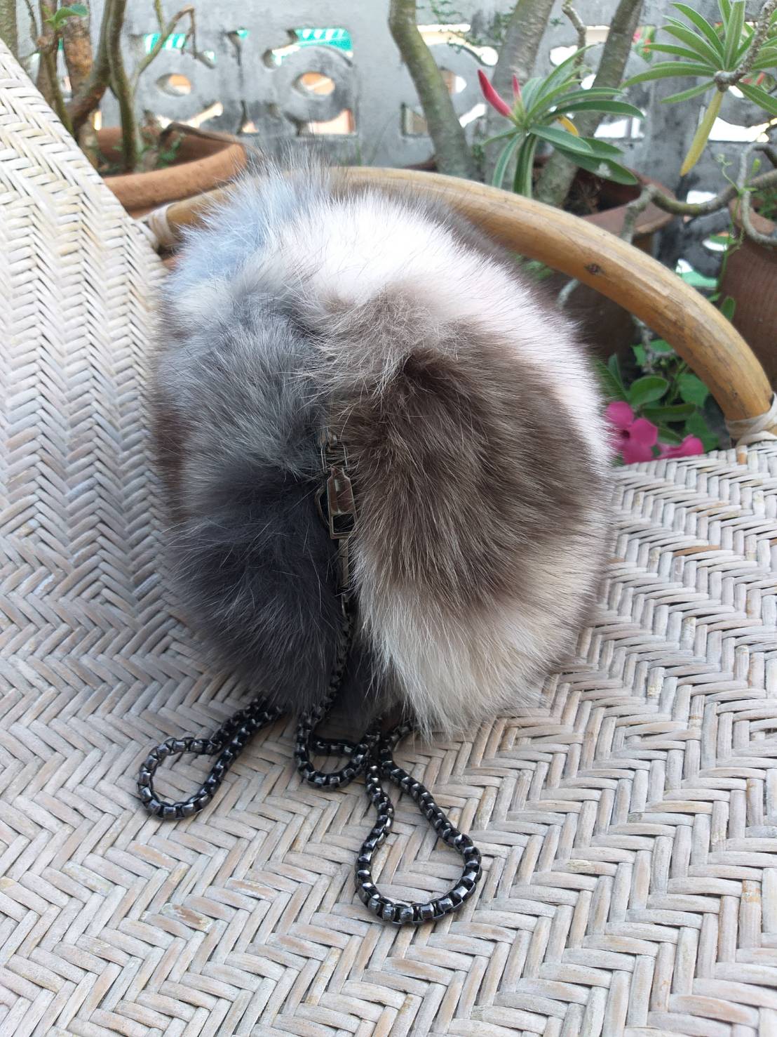 กระเป๋า Fur Fox แท้ อลังการสุดนุ่ม งามที่สุด (ของใหม่)