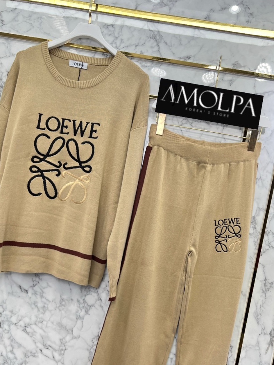 SET LOEWE KNIT งาน HIEND – TOP GRADE ไม่เหมือนใครค่า รุ่นนี้ใส่สบาย เก๋สุดๆ ห้ามพลาดเลยน๊า สวยสุดๆ : สินค้าคุณภาพ (พร้อมส่ง)