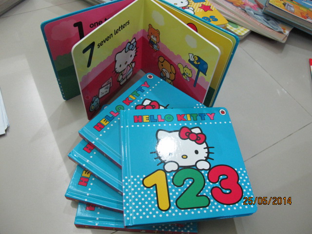 Ladybird Board Book : Hello Kitty 1 2 3 บอร์ดบุ๊คเลดี้เบิร์ด เฮลโล คิตตี้ 1 2 3