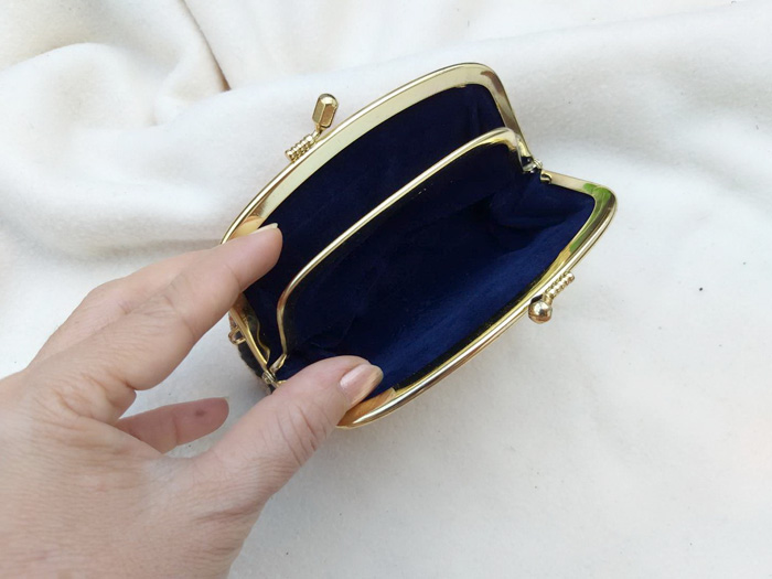 กระเป๋าใส่เหรียญ ใส่ของจุกจิก สวยมากๆ (ของใหม่)