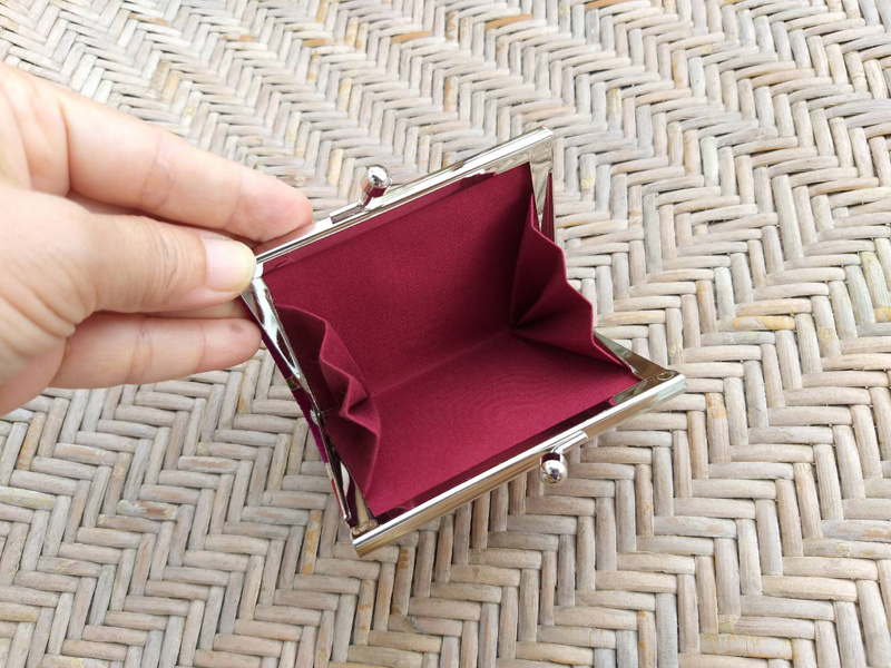 กระเป๋าสตางค์ ใส่เหรียญ ใส่ของจุกจิก (ของใหม่)