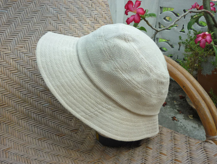 หมวกปีกกว้างผ้าลายฉลุ สวยมาก