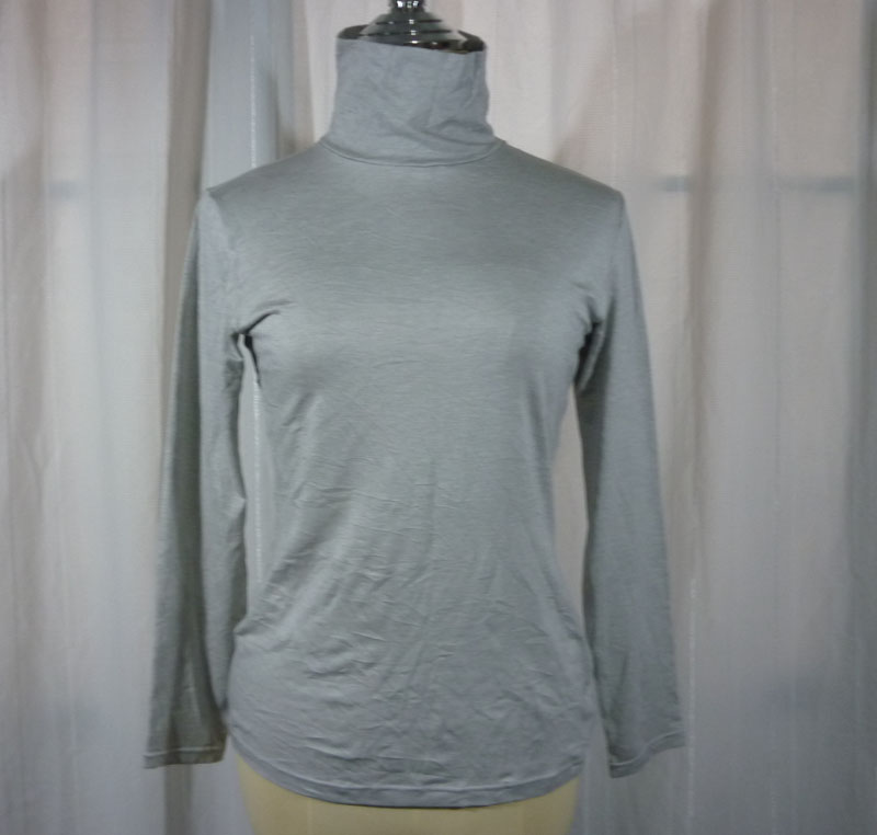 เสื้อฮีทเทคหญิง Uniqlo Heattech Sz XL