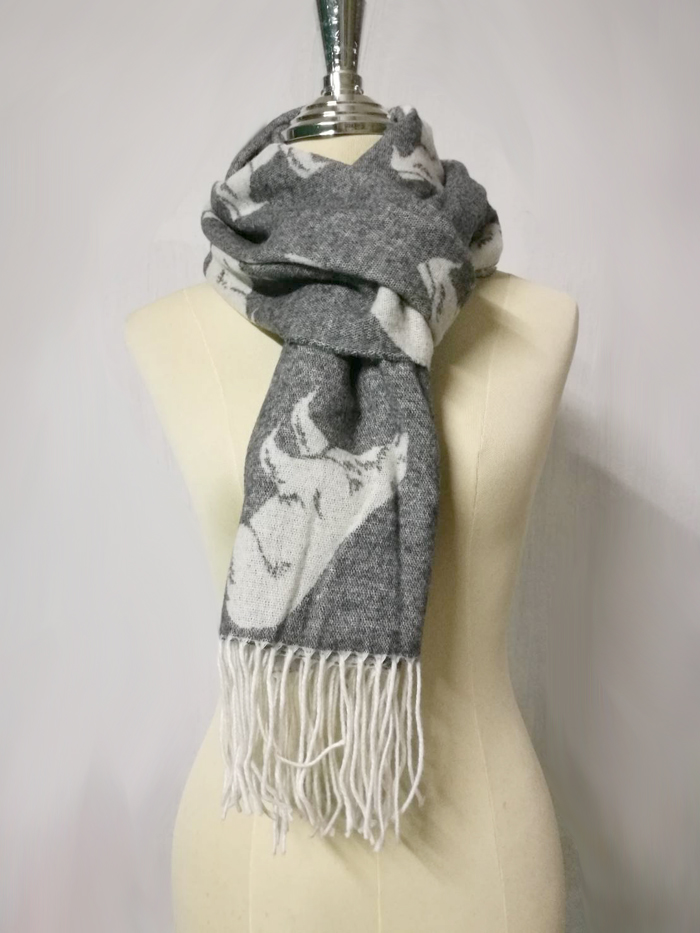 ผ้าพันคอผืนใหญ่ ลายหมีขั้วโลก สวยมาก อุ่นติดลบ (ของใหม่)