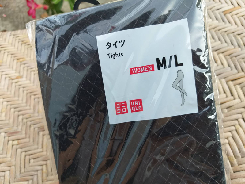 ถุงน่อง Uniqlo ลายข้าวหลามตัด สวยมาก