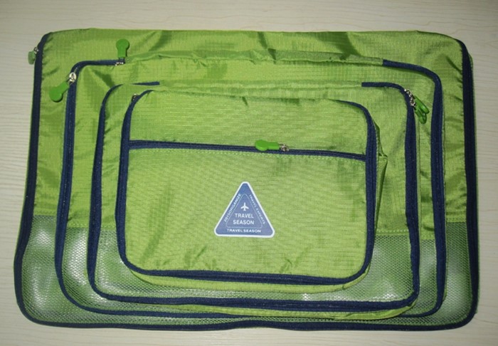 Travel Season กระเป๋าจัดระเบียบเดินทาง 4 ใบ จัดระเบียบเสื้อผ้าในบ้าน กันน้ำ ใส่เสื้อผ้า กันน้ำ มี 5 สีให้เลือก