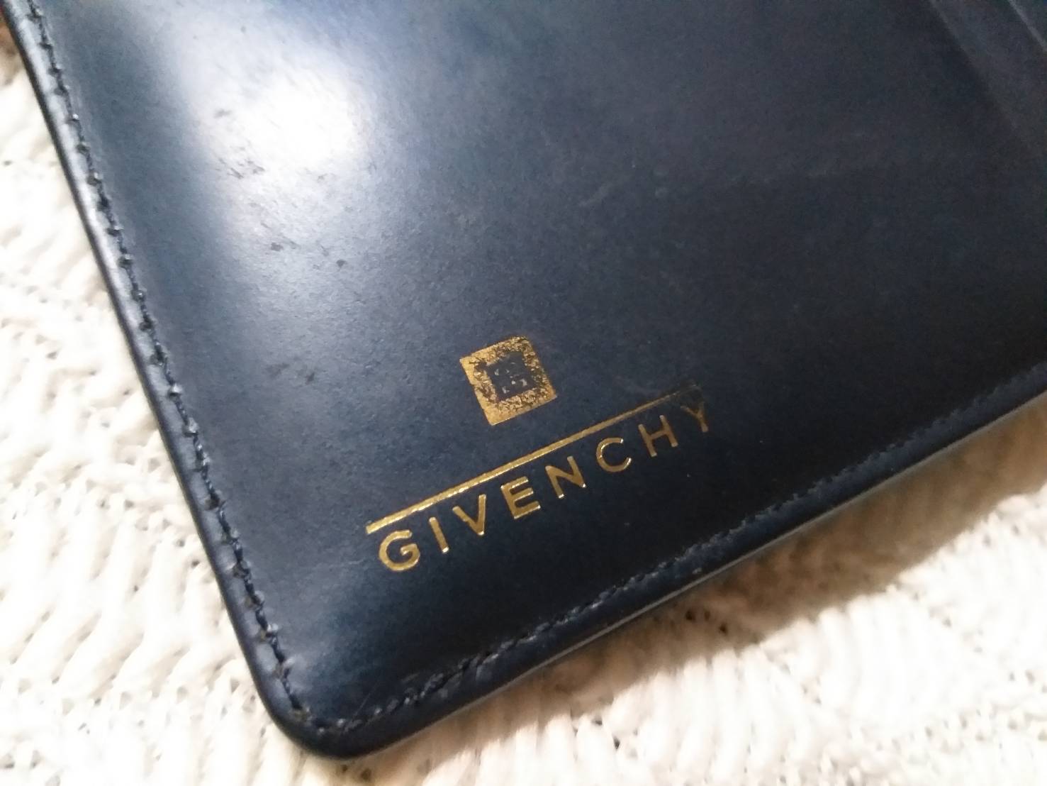 กระเป๋าสตางค์ GIVENCHY ผ้า canvas ดูหรู