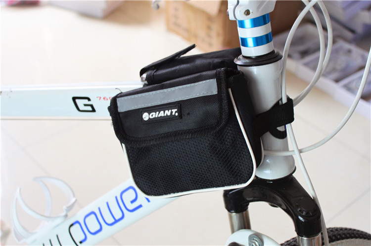 กระเป๋ากันน้ำแขวนเฟรมจักรยาน มีแถบสะท้อนแสง มี 3 สี ดำ, แดง, น้ำเงิน จำนวนจำกัด