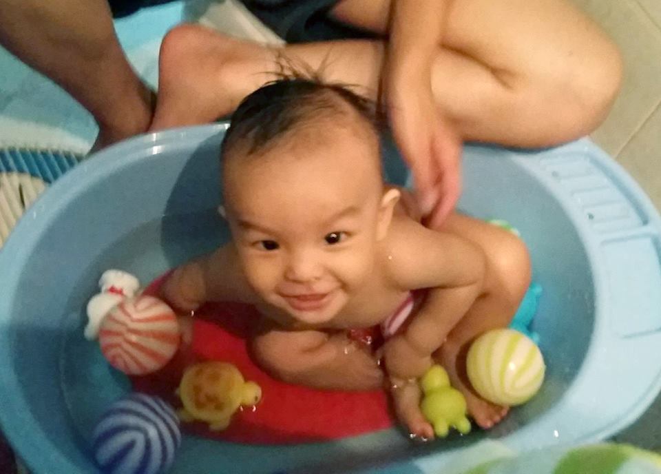 ของเล่นลอยน้ำ ชุดตุ๊กตาพ่นน้ำ บีบมือ ผองเพื่อนสัตว์ 5 ตัว FunnyZoo ของเล่นอาบน้ำสนุก