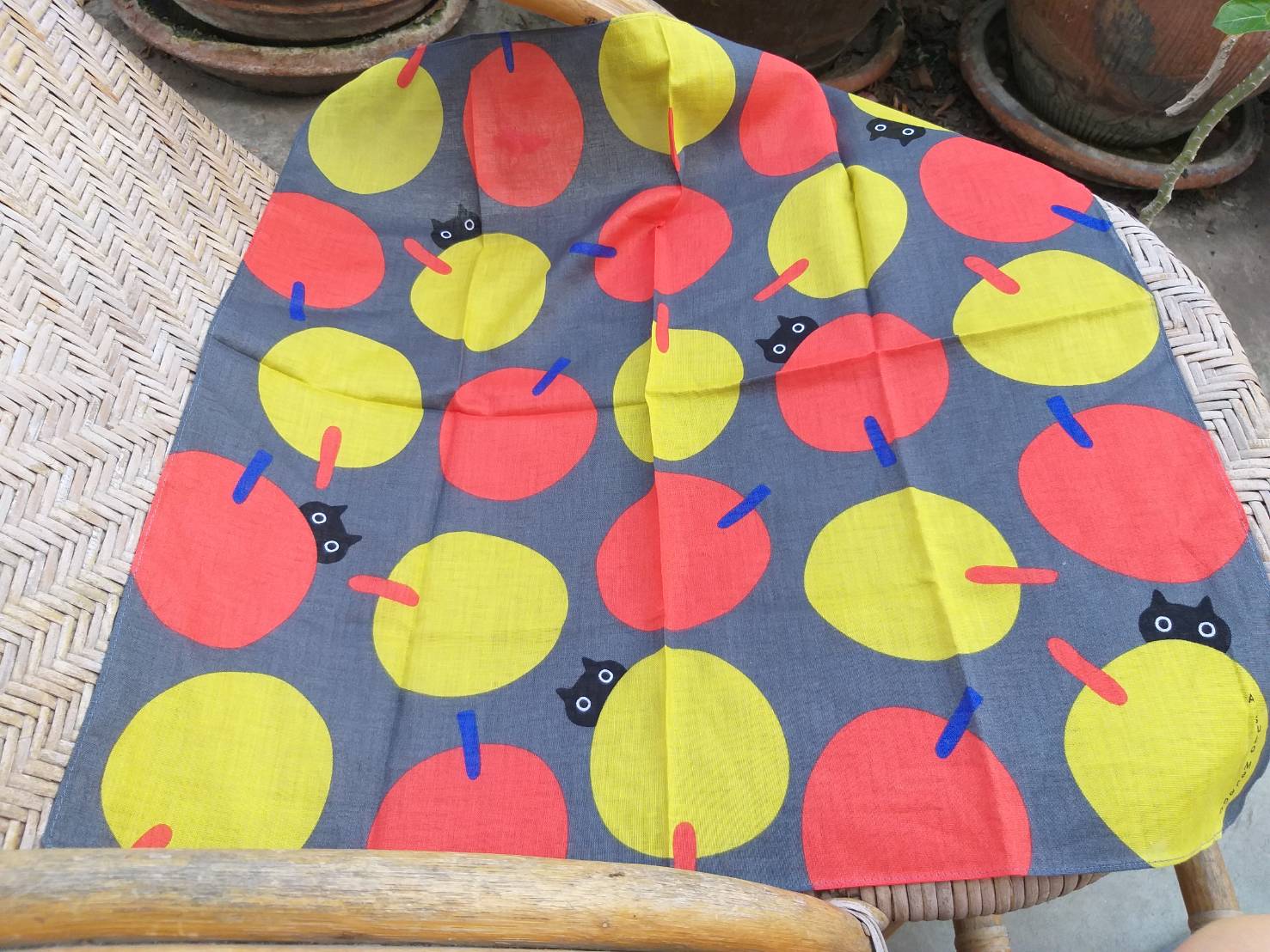 ผ้าเช็ดหน้า Atsuko Matano แบรนด์แมวดำ