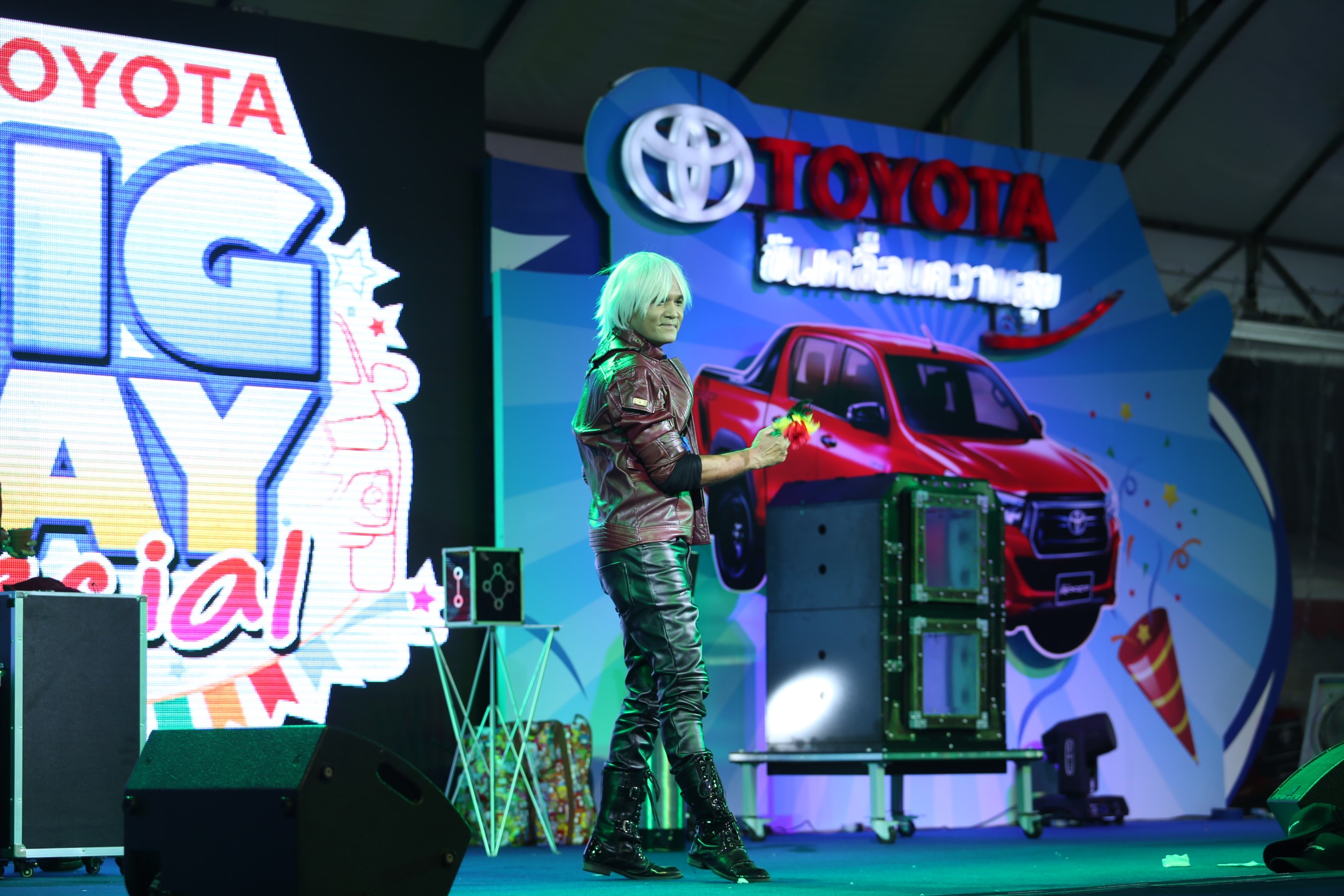 มายากล นักมายากล การแสดง โชว์ Magic Show "งาน TOYOTA BIG DAY" 26/05/2562