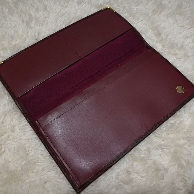 กระเป๋าสตางค์ หนังแท้ สวยมากใบนี้ /ของใหม่/