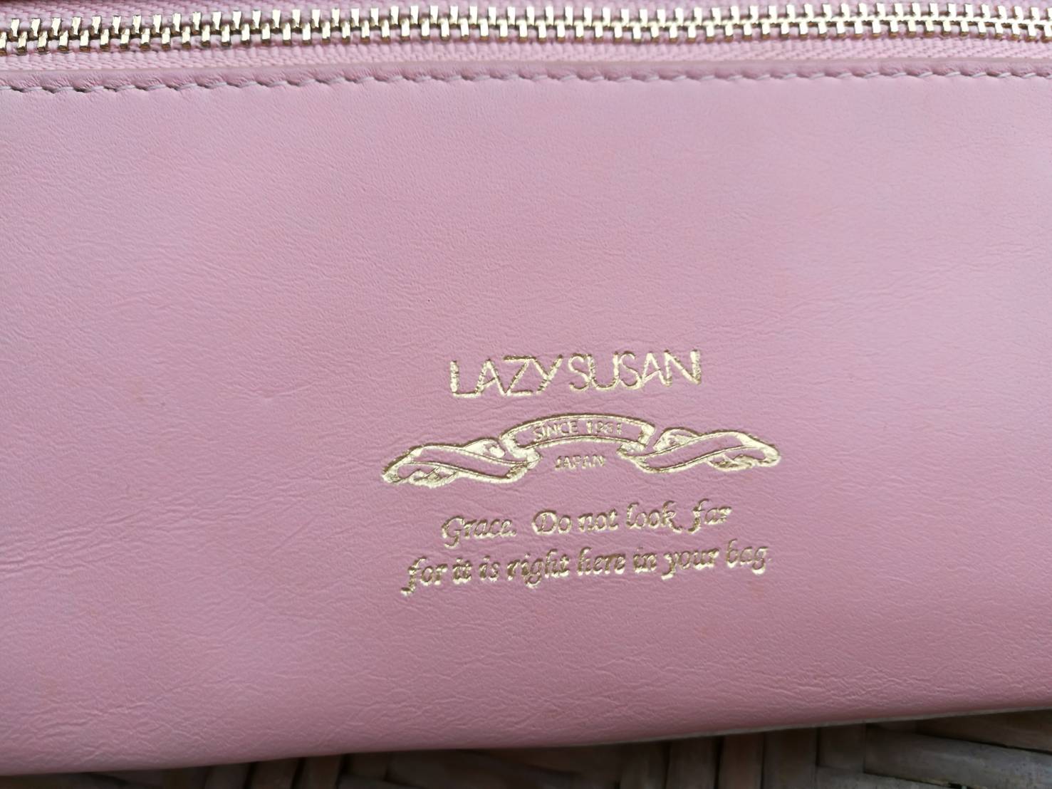 กระเป๋าใส่บัตร ใส่บิล LAZY SUSAN สวยมาก (ของใหม่)