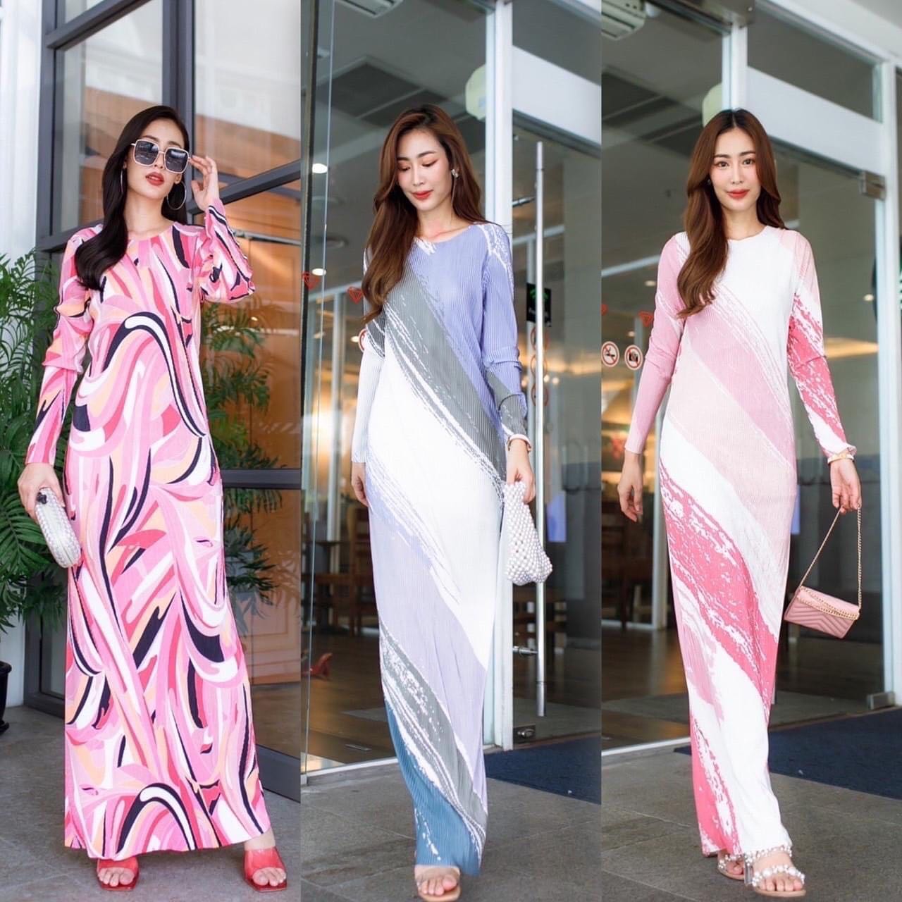 แม็กซี่เดรสคอปาด แขนยาว แพทเทิร์นอัดพลีทเข้าเคิร์ฟ ทรงสวย งานพิมพ์ลาย เฉียงข้างสวยงา . สินค้าคุณภาพ (พร้อมส่ง)