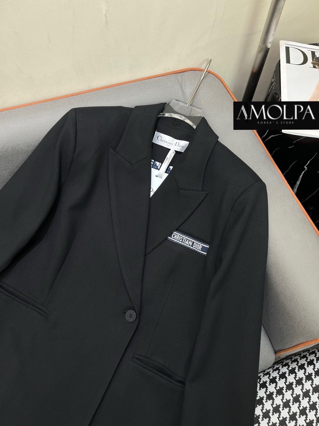 โค้ชตัวยาวจากแบรนด์ CD งานHIEND สุดๆ ห้ามพลาด งานดีสุดๆ ค่ะ ใส่แล้วสวย หรู ไฮโซ มาก ใส่สบาย : สินค้าคุณภาพ (พร้อมส่ง)