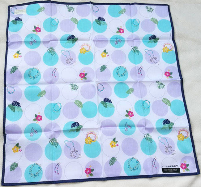 ผ้าเช็ดหน้า BURBRRY ลายเก๋ น่ารัก ผ้านุ่มมาก