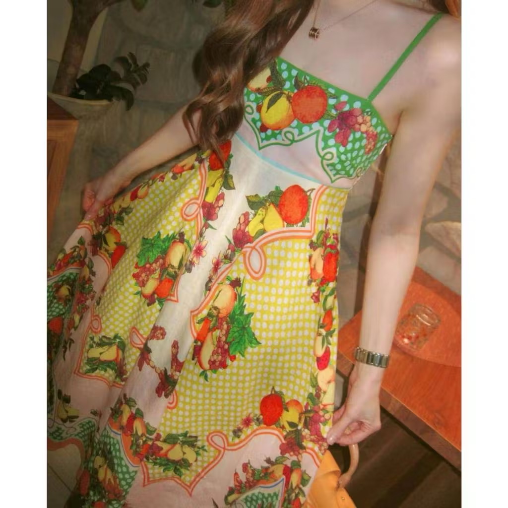 เดรสสายเดี่ยวตัวสวยทรงดี ตัวเดรสเลือกใช้ผ้าเนื้อสวยลายเลม่อน(มะนาว) สีสันสวยสดใน ท่อนล่างเดรสทรงเอพองบานสวย ใส่สบาย : สินค้าคุณภาพ (พร้อมส่ง)