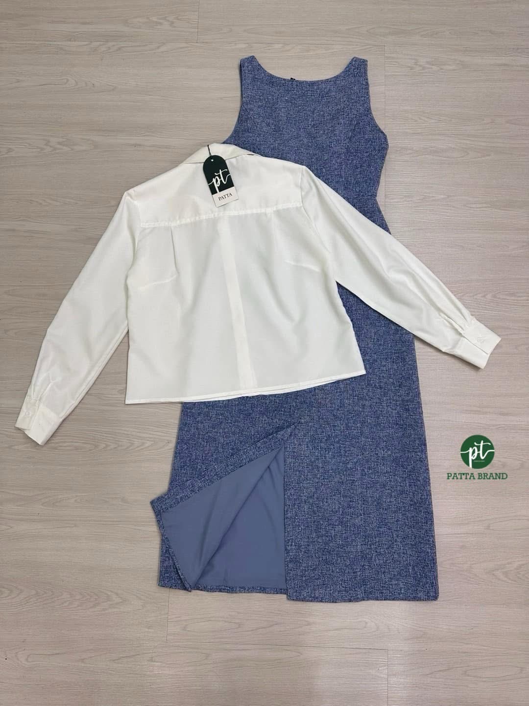 Set 2 ชิ้น เสื้อเชิ๊ตสีขาวทรงOversize มีกระดุมหน้า ผ้าพริ้ว มาคู่กับเดรสฟ้าครามแขนกุดคอลึกใส่ทับด้านนอก ตัวเดรสแต่งซิปรูดช่วงอกและกระเป๋าทั้งสองข้าง ใส่สบาย : สินค้าคุณภาพ (พร้อมส่ง)