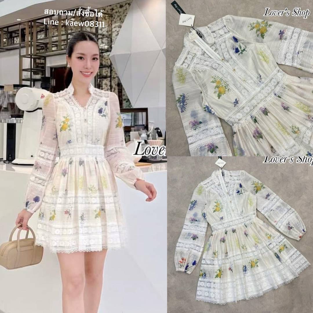 เดรสกระโปรงแต่งน่าไม้ ลุคคุณหนูสุดๆ น่ารักไม่ไหววว ดีเทลคอวีกระโปรงบานทรงพริ้ว ทรงแขนยาวปลายแขนมีจั้มค่ะ ใส่สบาย : สินค้าคุณภาพ (พร้อมส่ง)